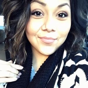 Meet your Posher, Lanae